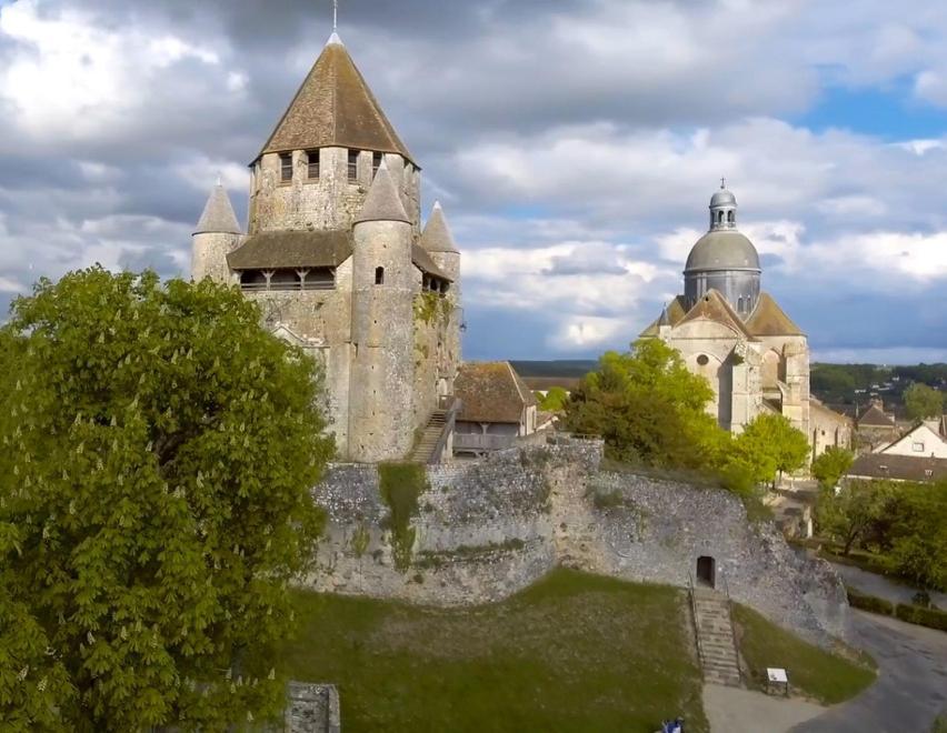 Gite Dans Une Ancienne Corps De Ferme D Provins Kültér fotó